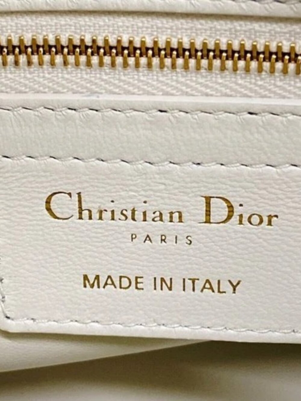 DIOR/ChristianDior Lady Dior Medium Bag White Lambskin Handbag - Picture 8 of 16